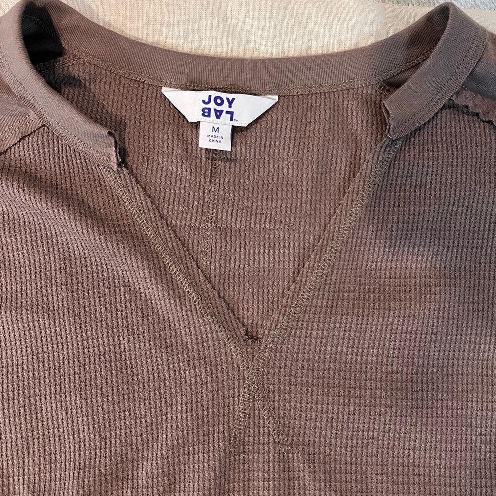 Comfortable Blouse - Picture 4 of 8